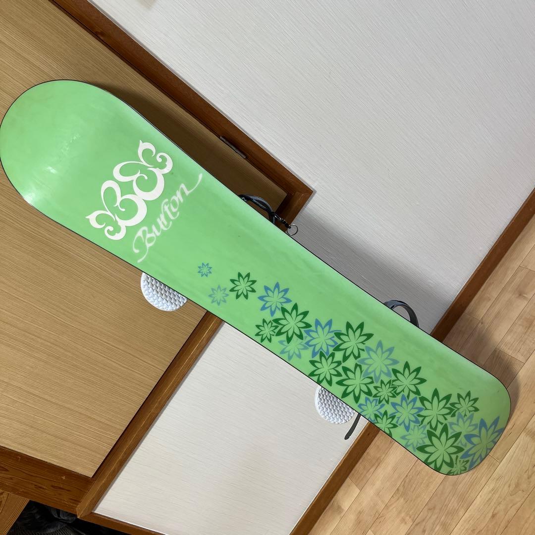 バートン スノーボード 花柄　初心者向け