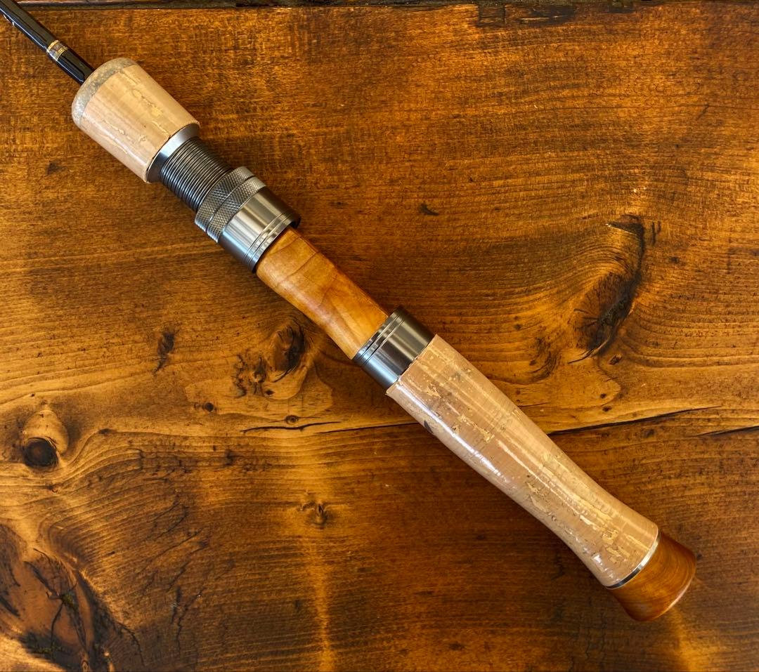 トラウトロッド　ウッドリールシート　渓流釣り　源流　天然木　スピニング　山女魚