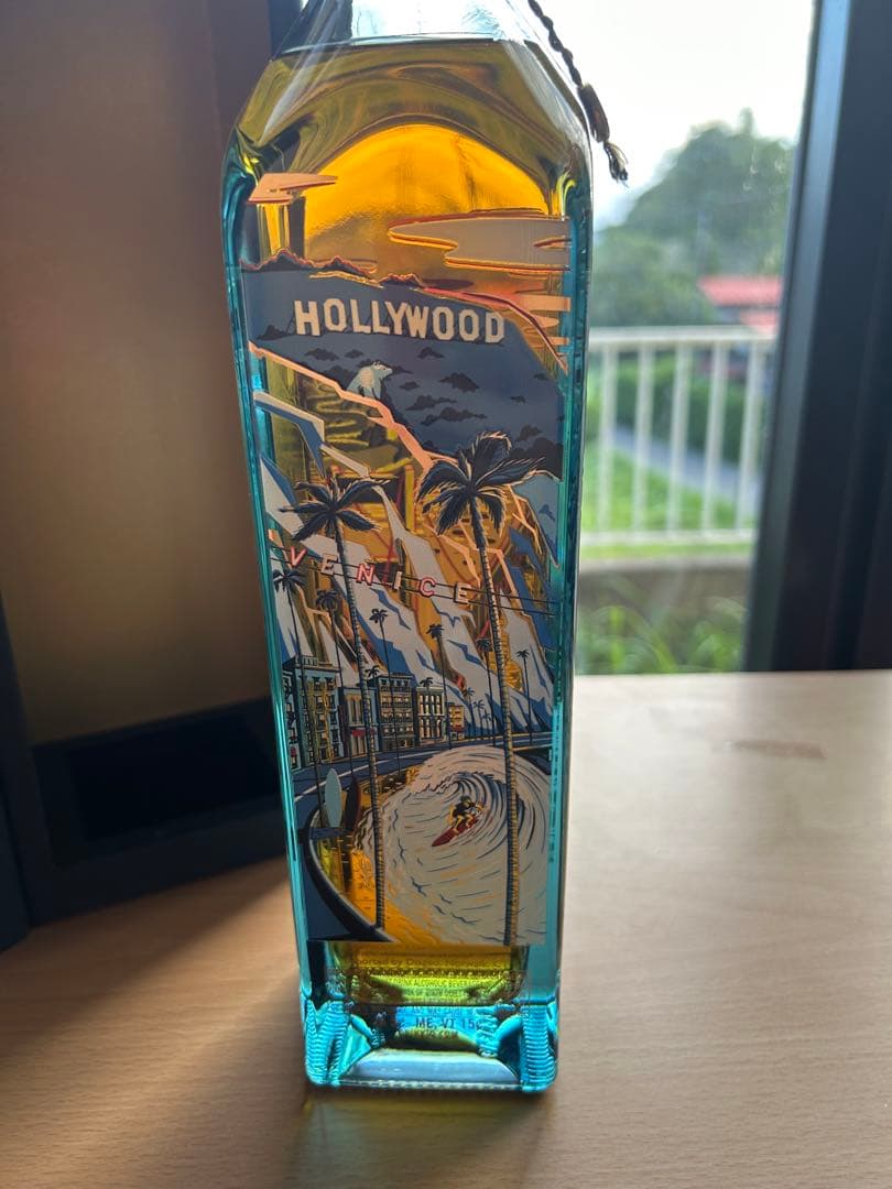 ジョニーウォーカーウイスキーブルーラベル カリフォルニア