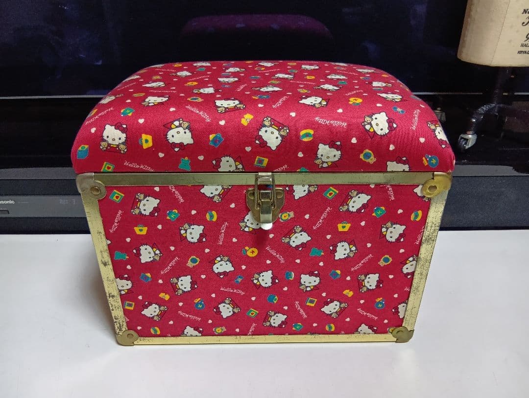 希少　1970's　初代　ハローキティ　コレクション　　ボックス　スツール