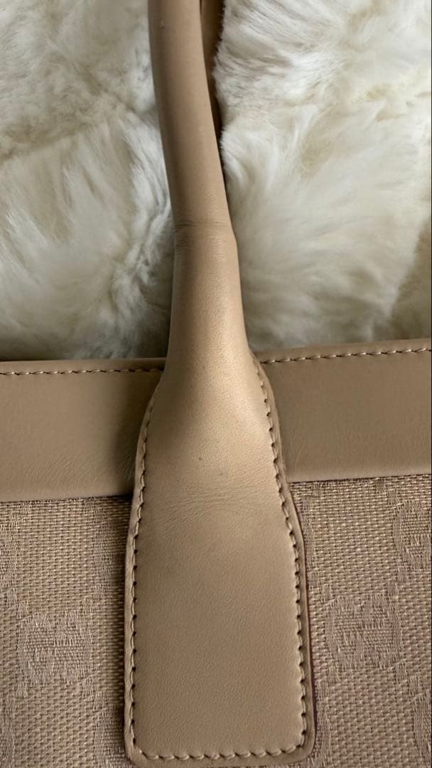 GUCCI GGパターン キャンバス トートバッグ ベージュ