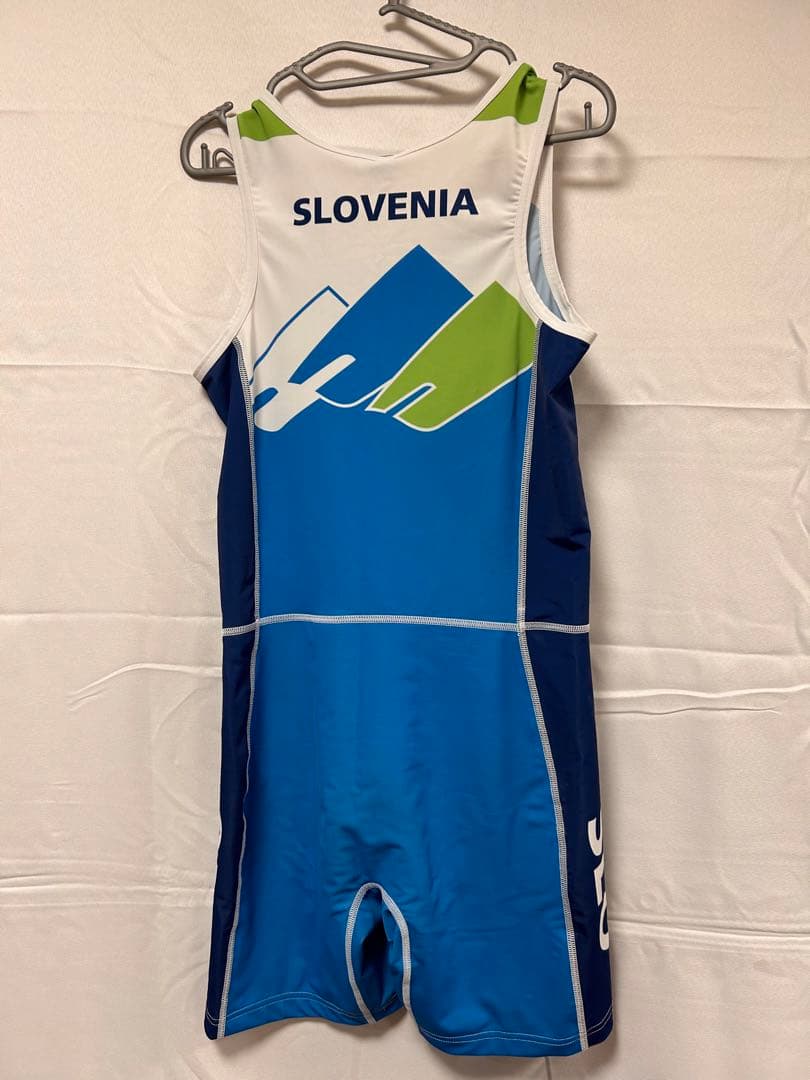 スロベニア 代表 ロースー