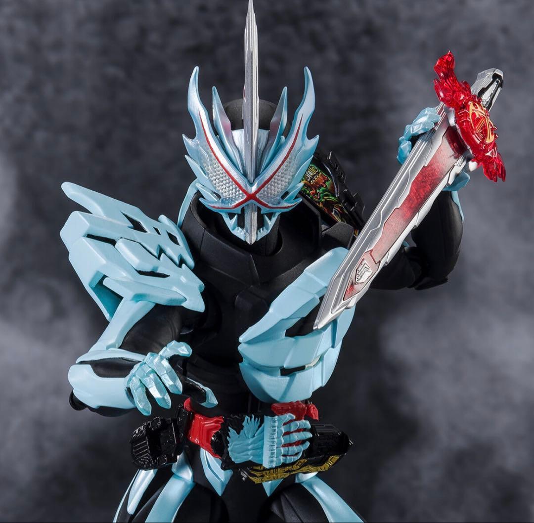 【開封品】SHFiguarts 仮面ライダーセイバープリミティブドラゴン