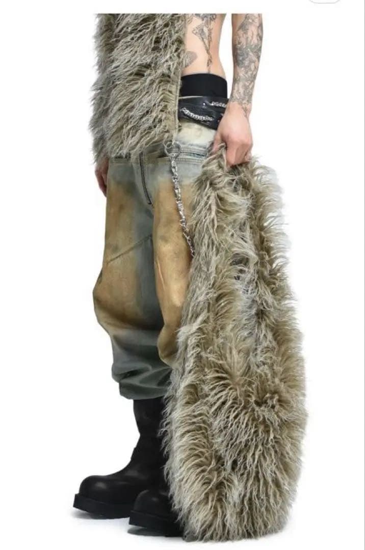 【FILTH】HAIRY FUR SHOULDER BAG / BEI