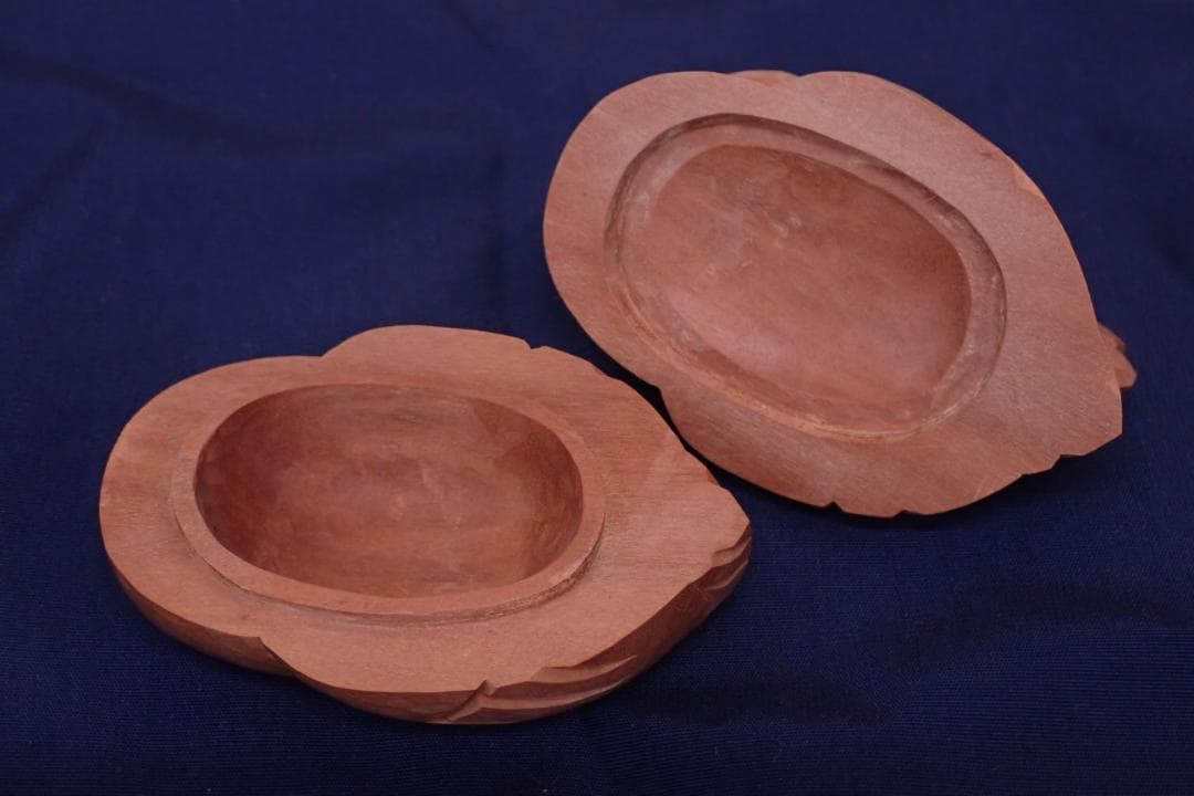 一麿作 白檀香合 干支 共箱 丑（うし）申（さる）酉（とり）天香堂 全3点