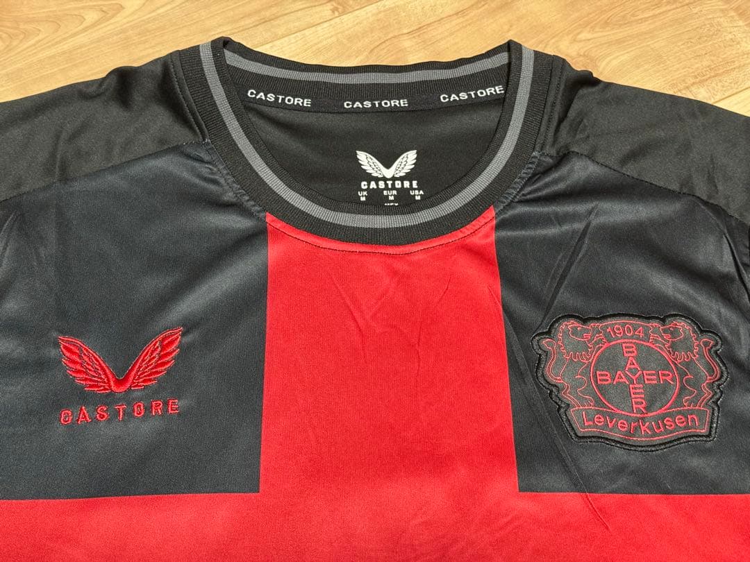 レヴァークーゼン 23/24 ホームレプリカユニフォーム 10番 ヴィルツ