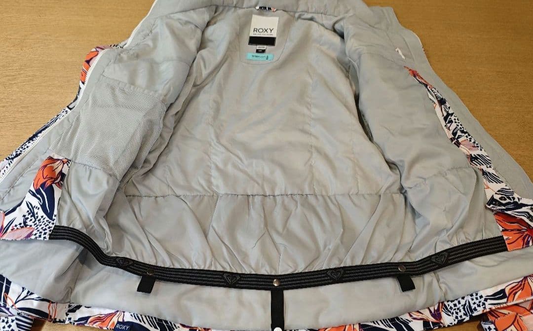 ROXY ロキシー スノーボード　スキー　ウエア　ジャケット