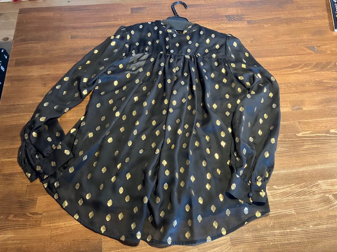 グレースコンチネンタルボウタイブラウス金箔ラメプリント新品未使用GRACE