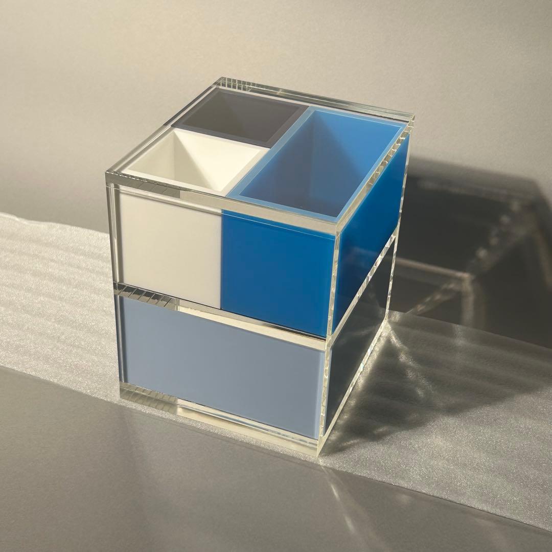 エマニュエルムホー×Waazwizアクリルボックスブルー