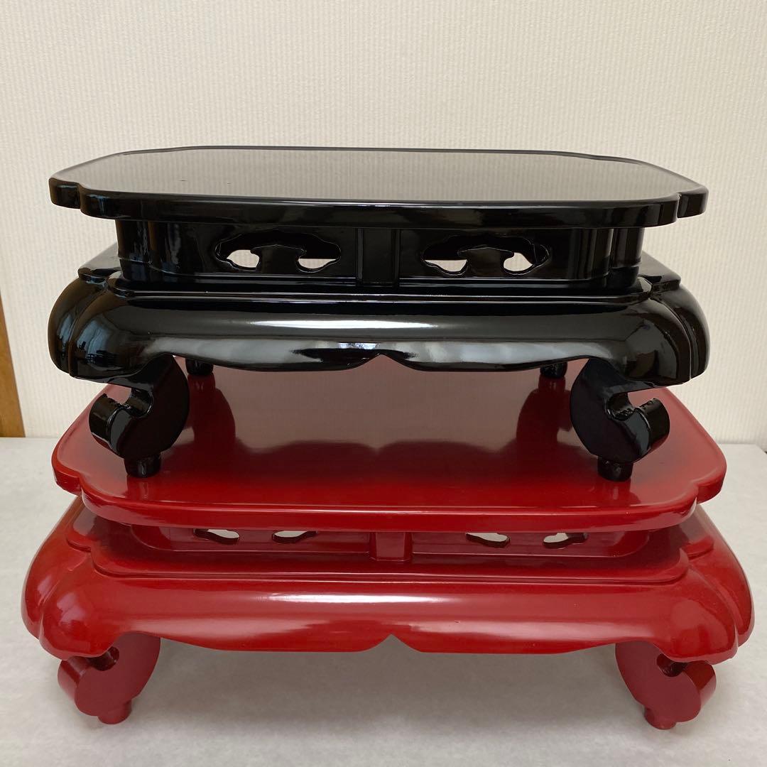 木製どつしりとした台　赤大　黒小未使用