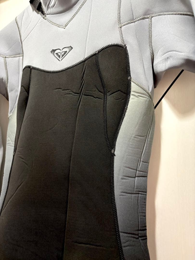 ロキシー 長袖ショートウェットスーツ グレー/ブラック　ロングスプリング　ML