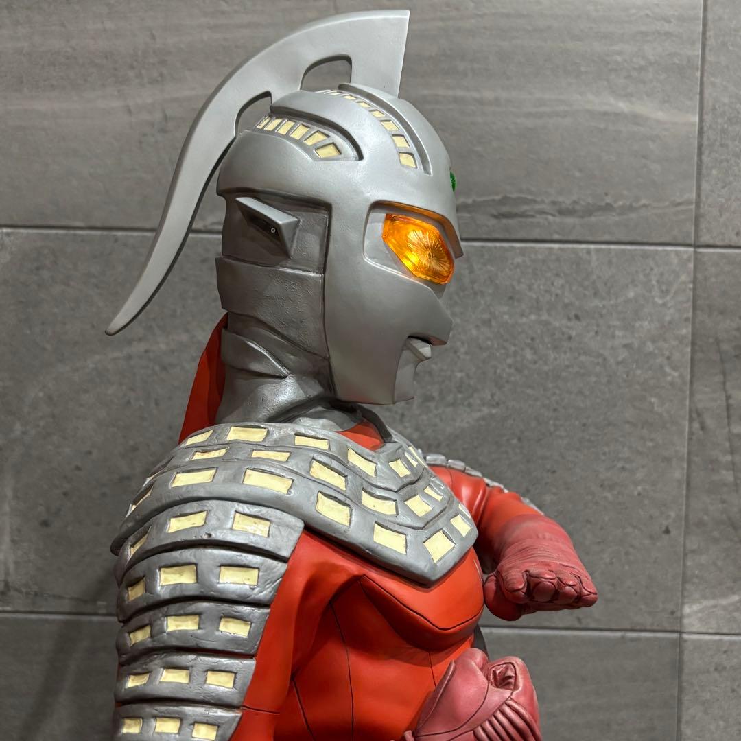 海洋堂　ハイパーソフビ　ウルトラセブン　パラノイア工房　完成品