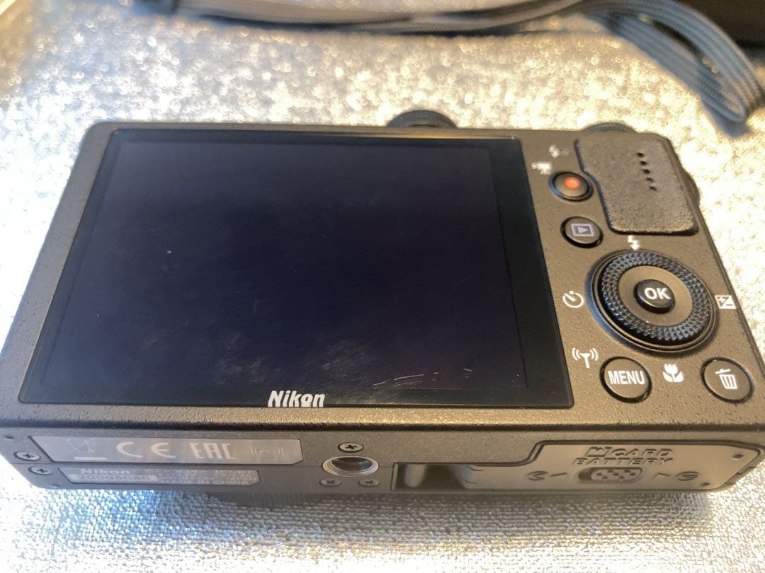 Nikon Coolpix P340 コンパクトデジタルカメラ オマケ付き