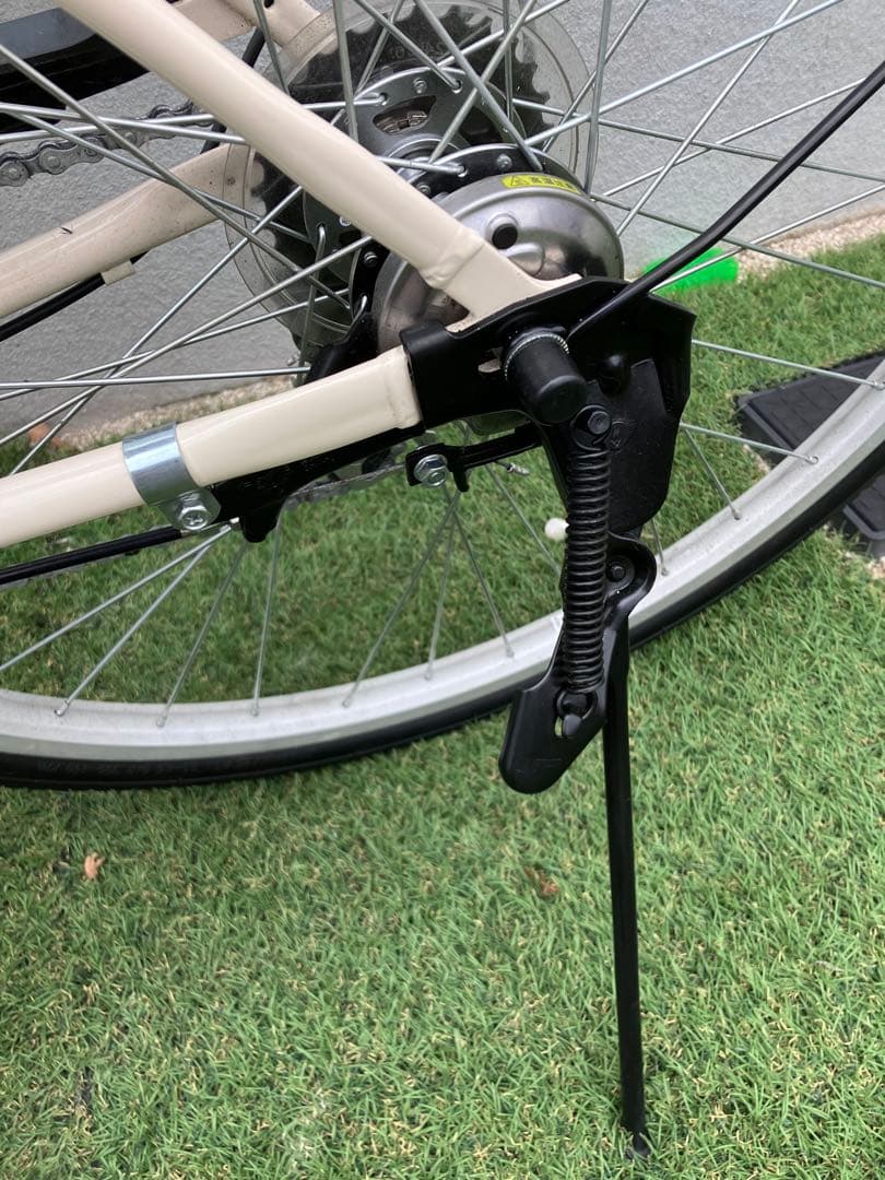 クリーム 26インチ 6段変速 オートライト シティサイクル ママチャリ 自転車