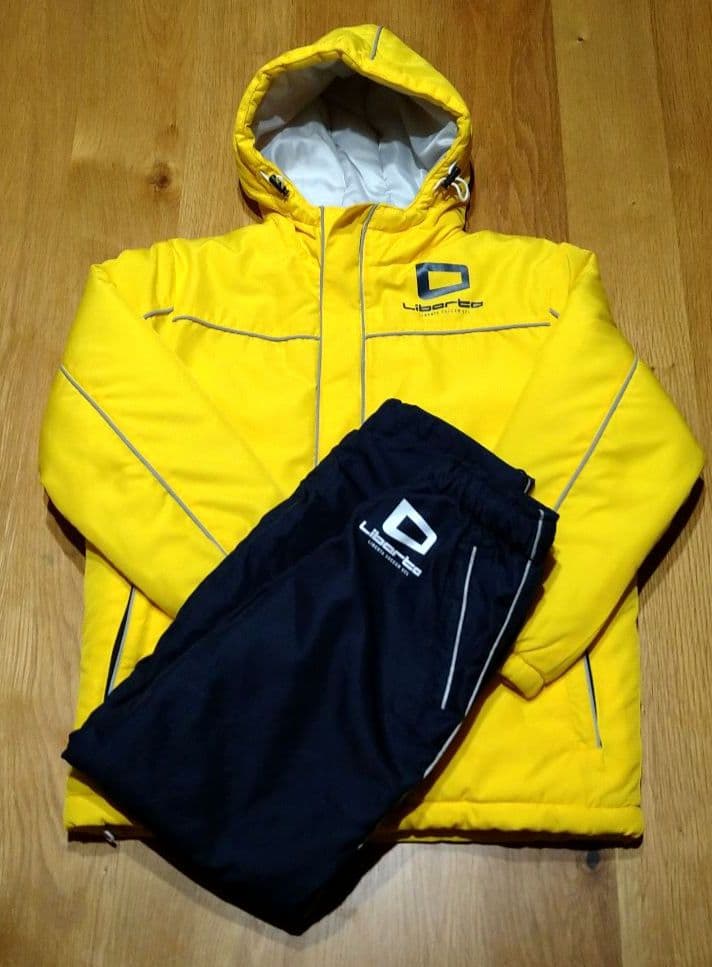 Liberta ウインドブレーカー 140サイズ 上下セット