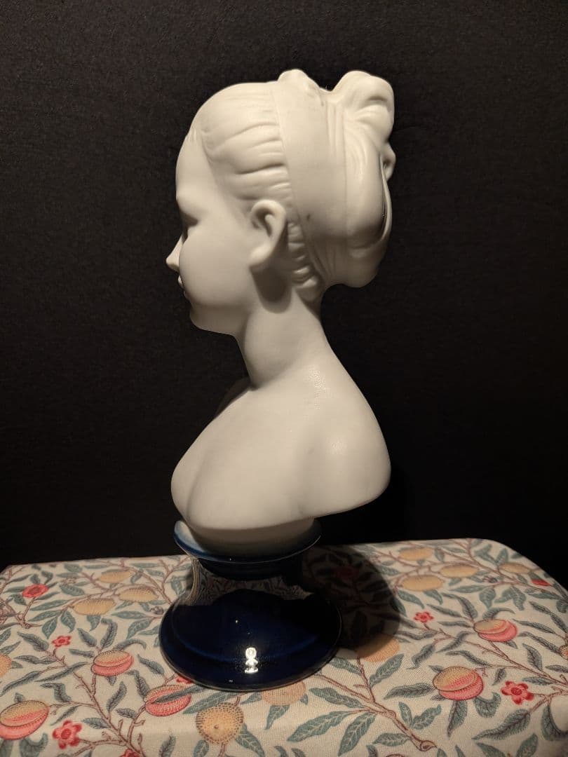 ホワイトビスク　pucci（プッチ）【 ルイーズ・ブロンニャール 】胸像