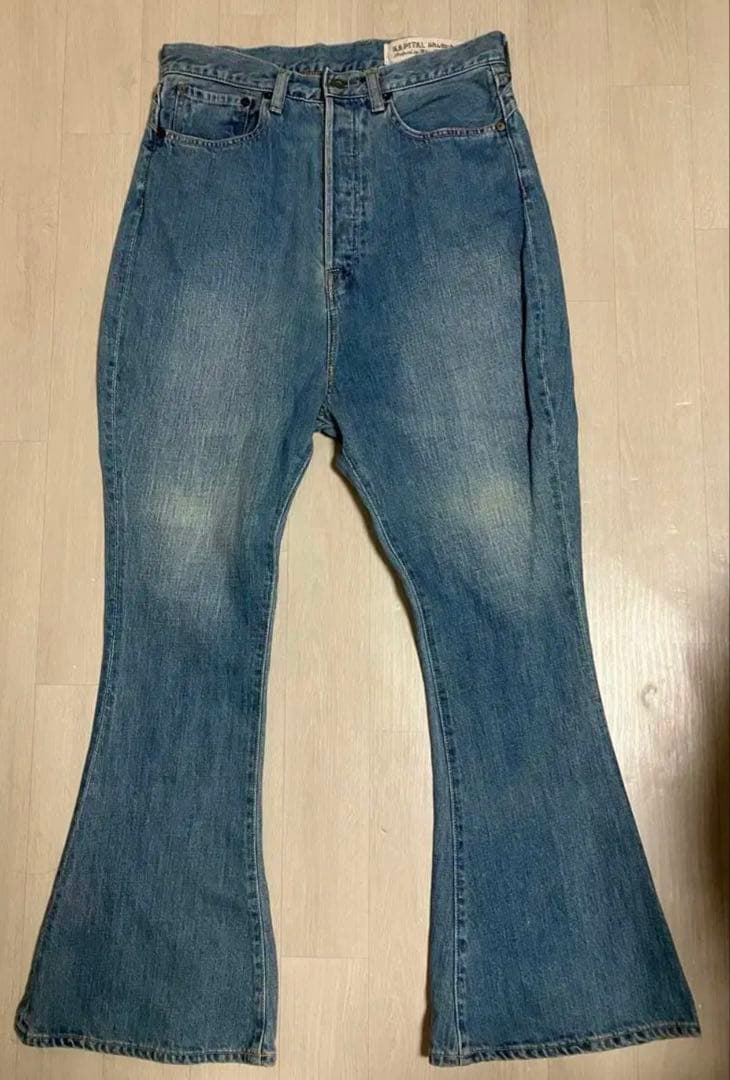 キャピタル　フレアジーンズ