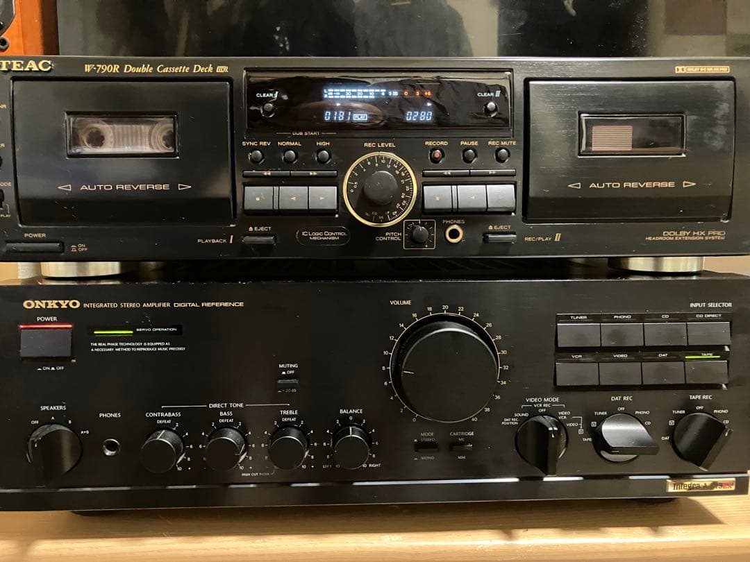 【動作品】TEAC W-790R ダブルカセットデッキ／カセットテープ付き
