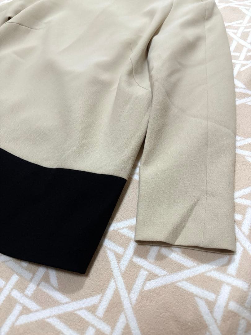 極美品-ADORE ブラウス トップス ベージュ×ブラック