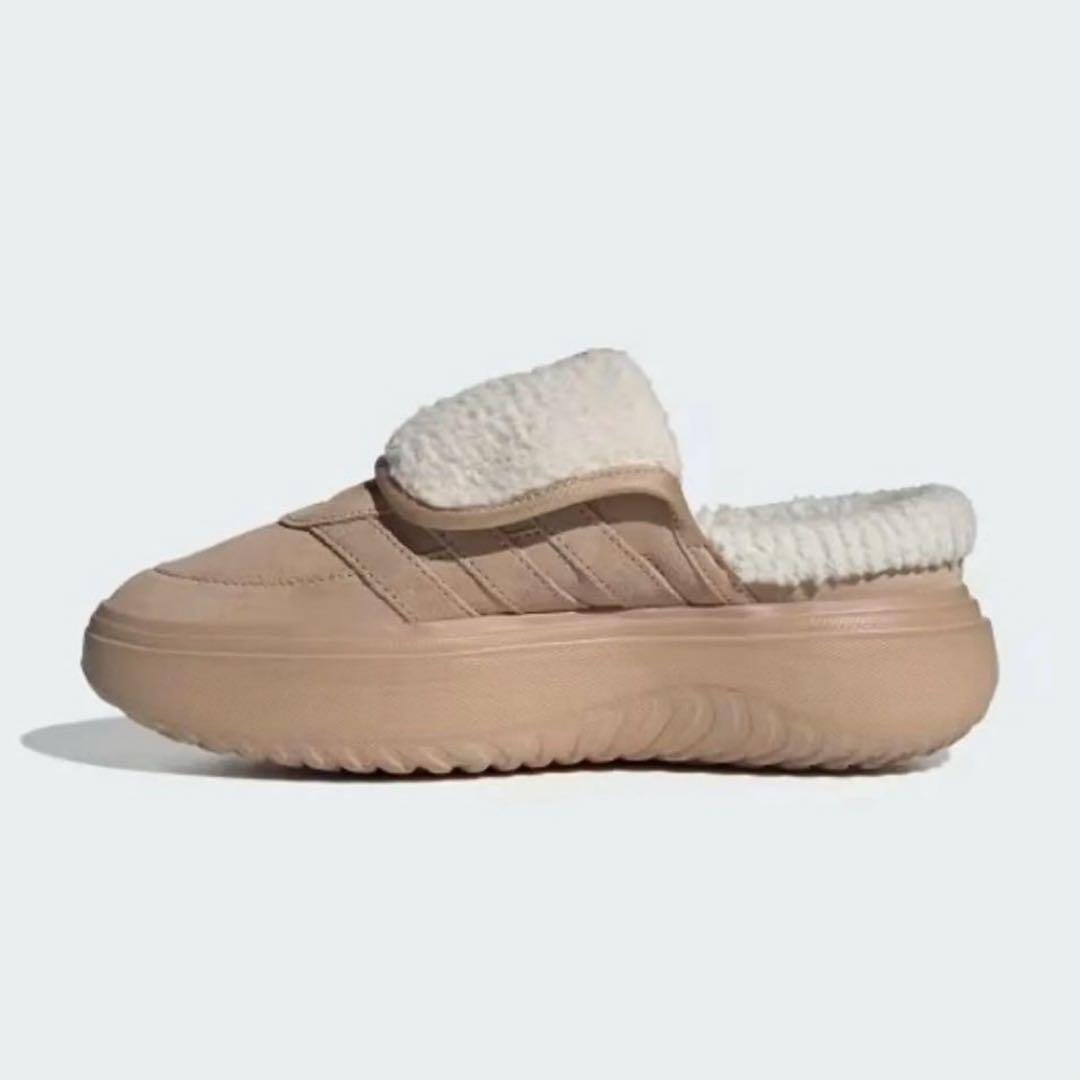 なぁ さん用。adidas アディダス23.0㎝ ボア付き サンダル