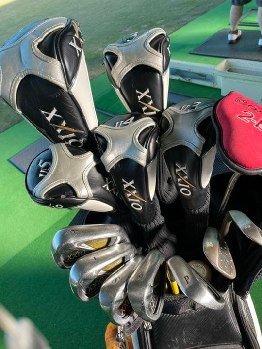 超人気ゼクシオ8クラブ13本セット