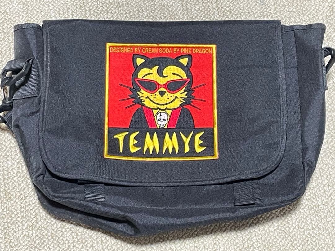 クリームソーダ　ショルダーバッグ　TEMMYE