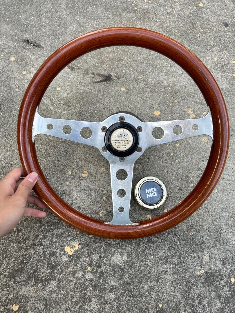 MOMO モモ　ステアリング　ハンドル　当時物