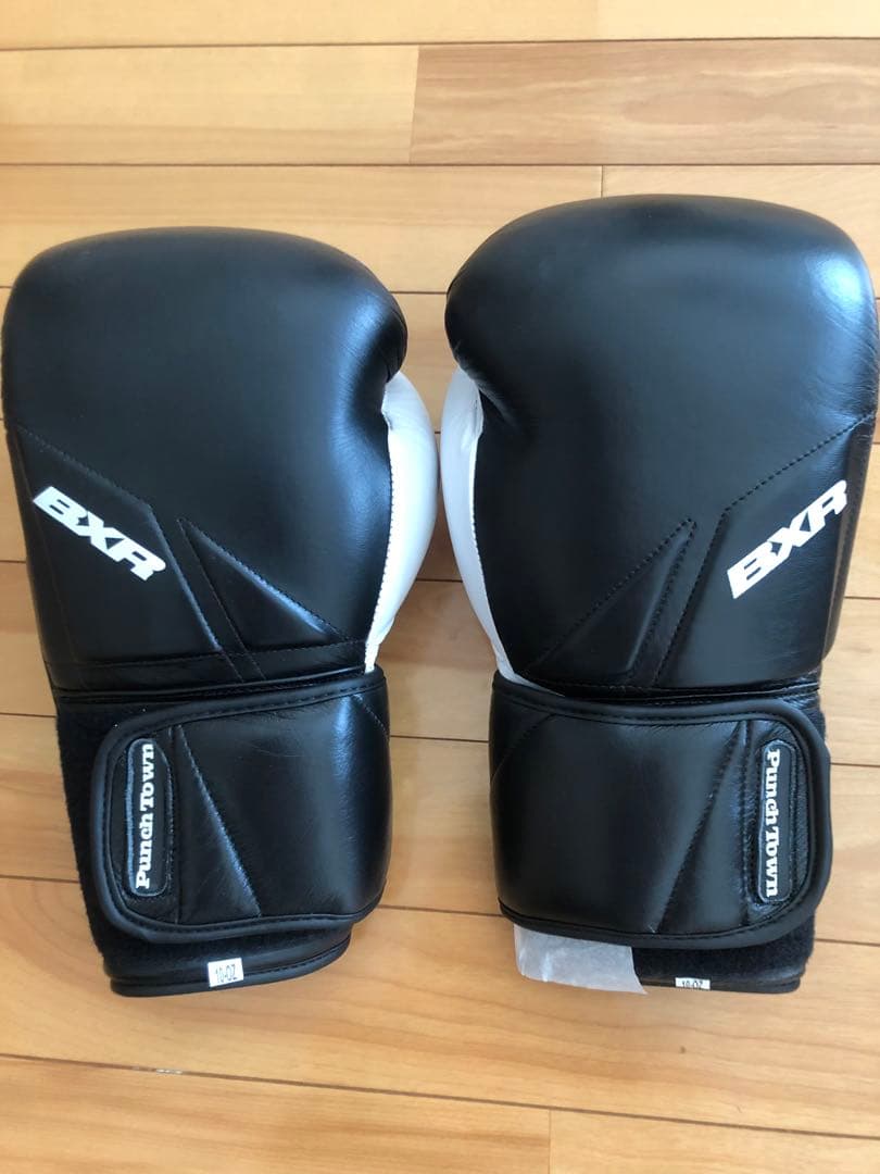 本革レザーパンチタウンBXRボクシングキックムエタイグローブ（黒/白）10オンス
