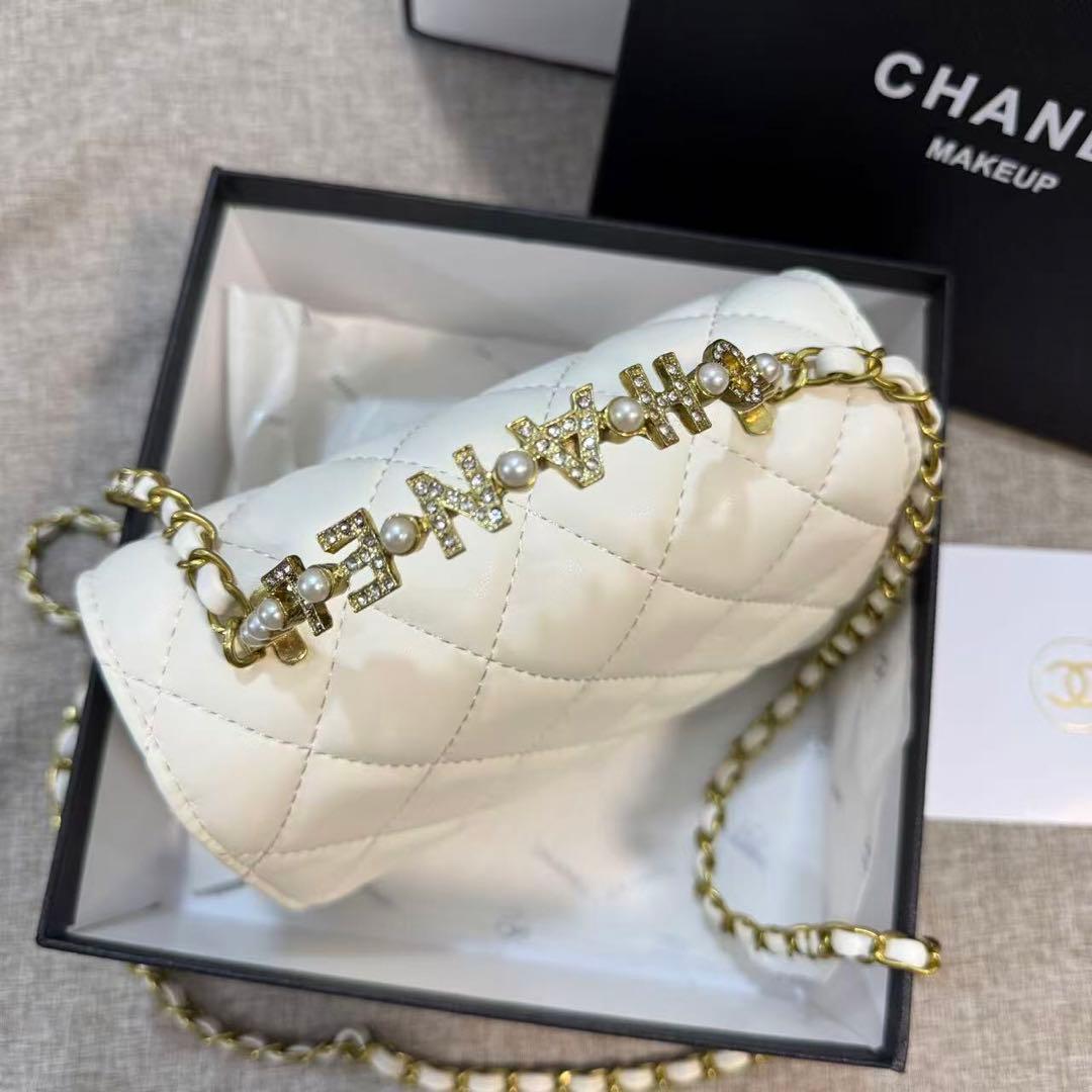 VIP限定 ノベルティ キルティング ショルダーバッグ ホワイト