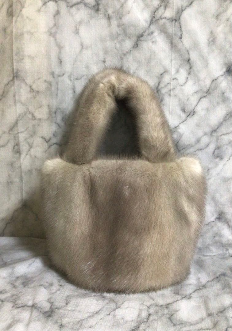 ハンドメイド・リメイクサファイアミンクリボン付きバッグぴこ