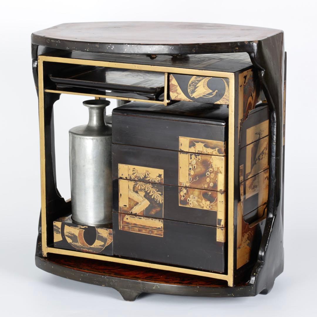 漆塗金蒔絵 野弁当 野点 花見重 重箱 錫製徳利 台付 骨董 古美術漆器　漆