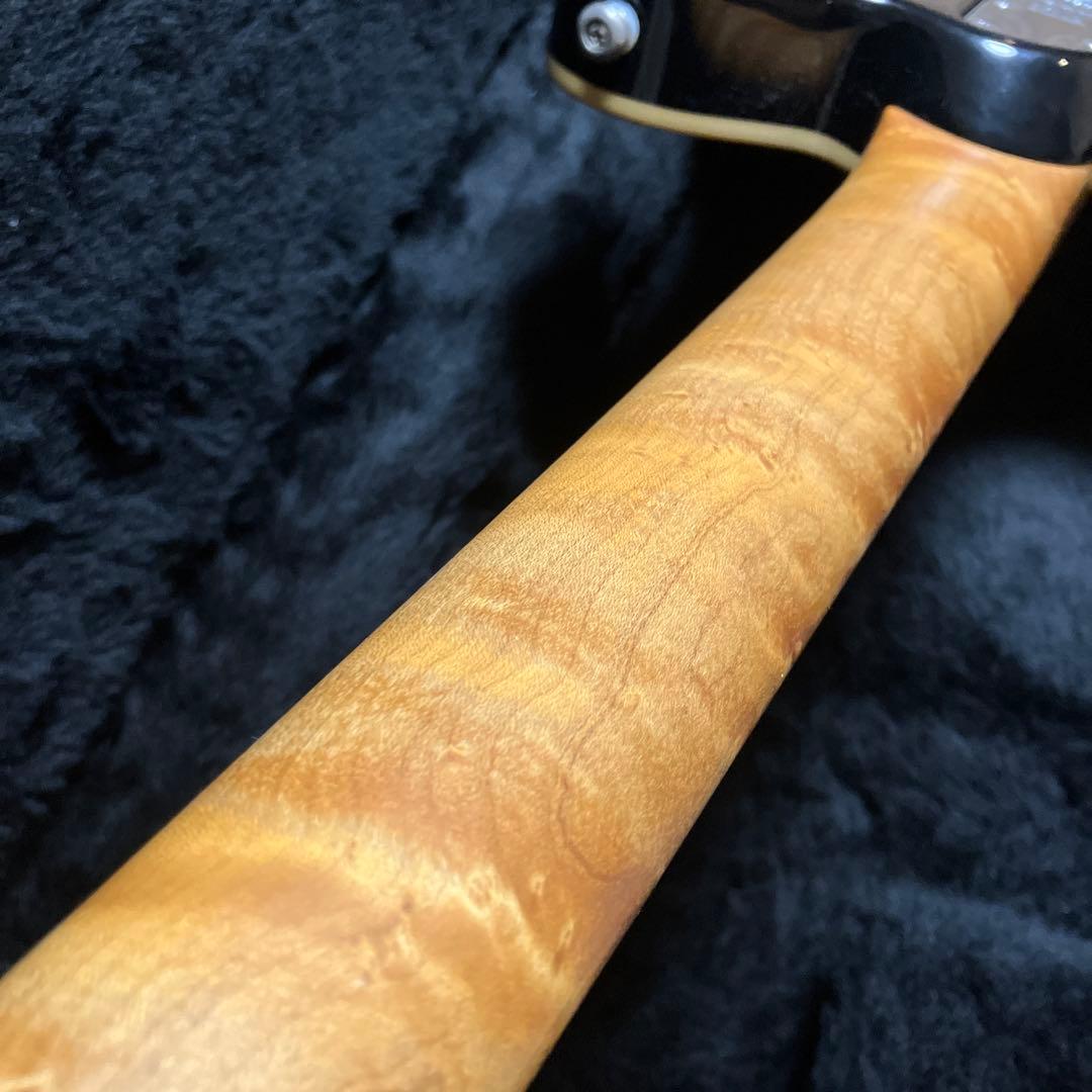 Music Man Axis 1997年製