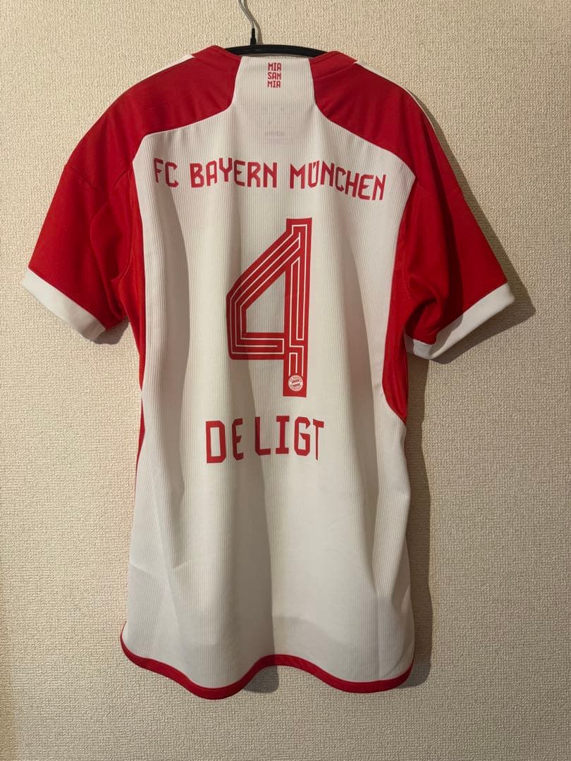 23/24 バイエルン ユニフォーム デリフト 背番号4 正規品