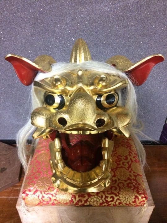 獅子頭木彫彫刻置物 金塗り 共箱