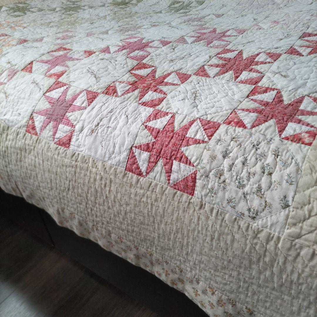 ✨イブニングスターグラデーションベッドカバー✨パッチワークキルト　ハンドメイド