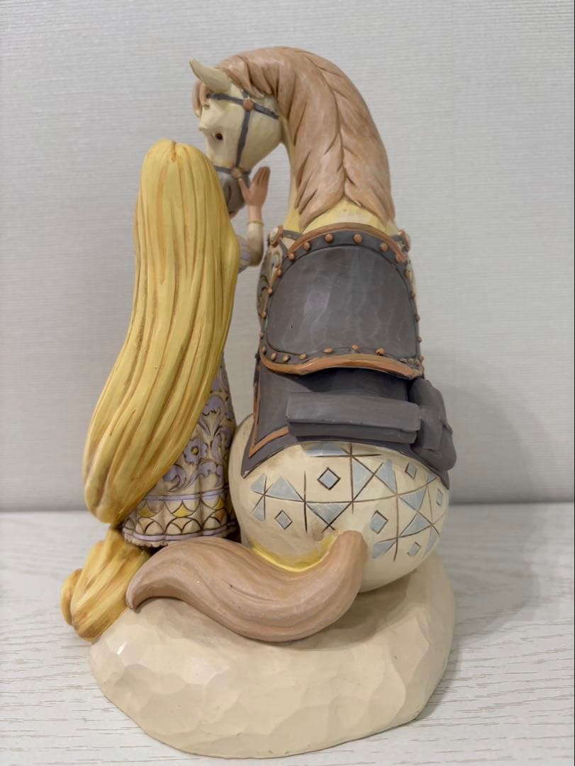ラプンツェル　Disney トラディション　ホワイトシリーズ　開封済新品