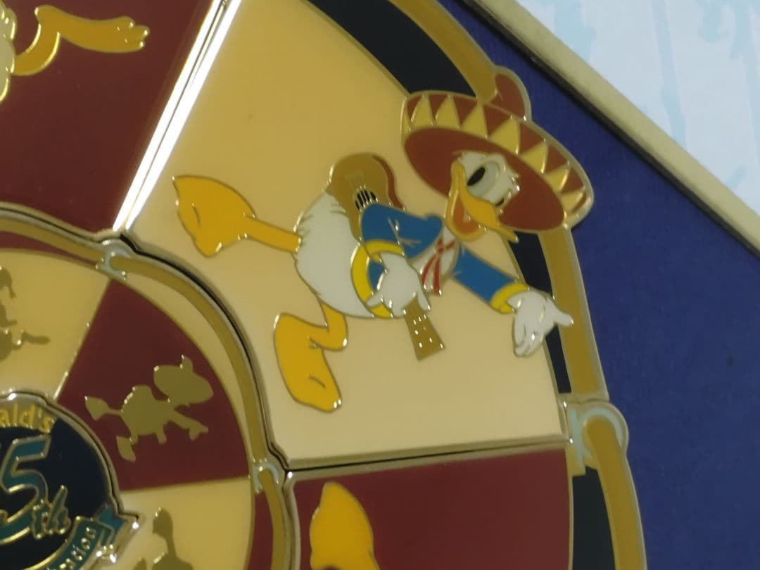 【希少】ドナルド　65周年　 ワッキーキングダム 　ディズニー　入手困難　激レア