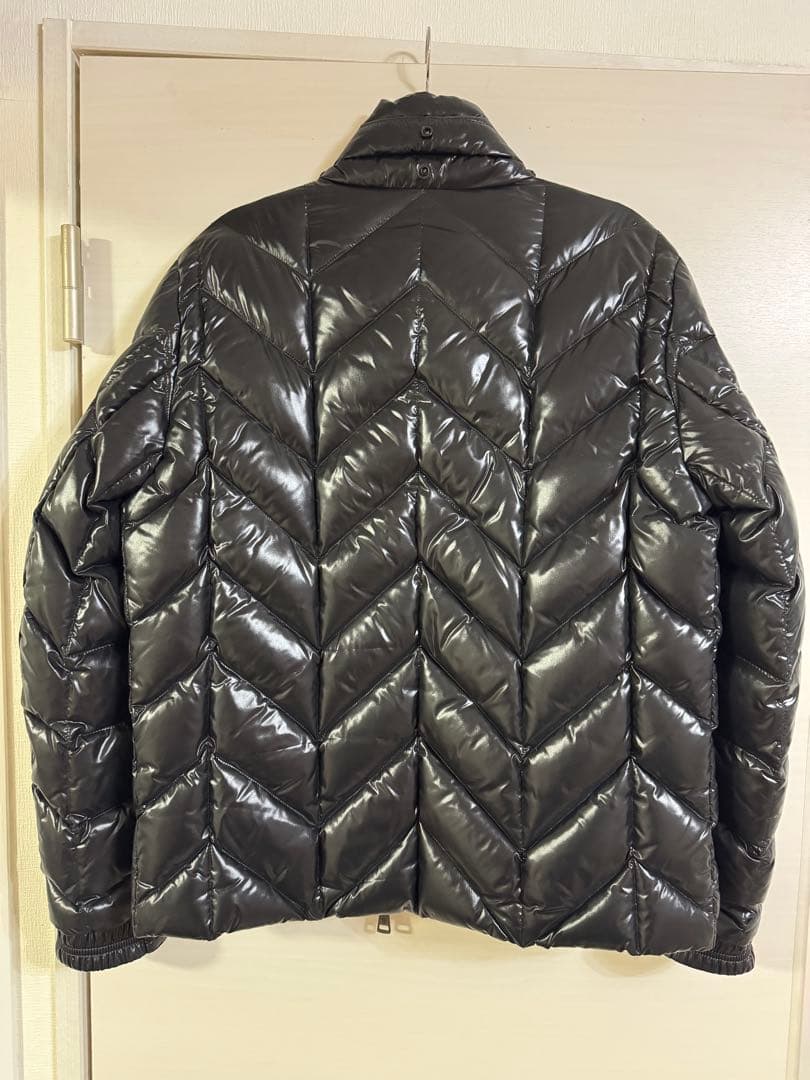 MONCLER 黒 ダウンジャケット