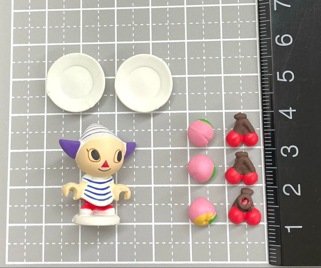 どうぶつの森 森をつくろう！ F-33 女の子 さくらんぼ 桃 お皿 レア
