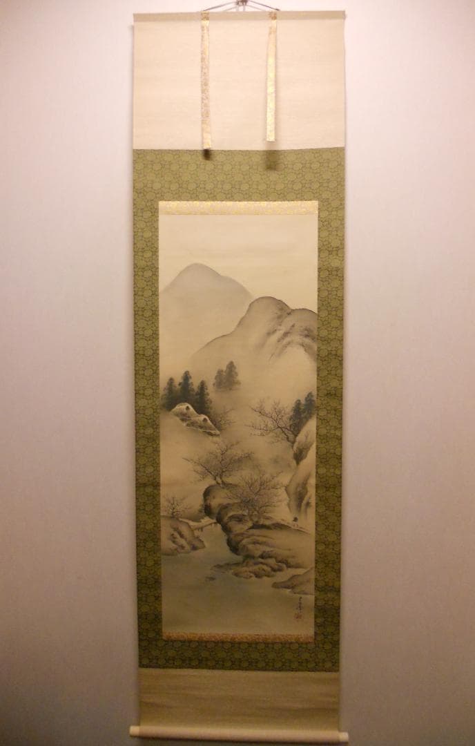 掛け軸 春峯 『 雪景山水之図 』 絹本 希少 軸装 茶道具 掛軸 美品 です。