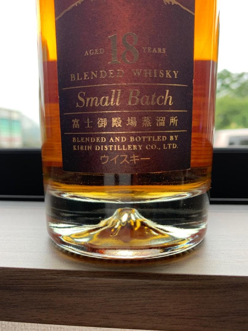 富士山麓 18年 small batch 2018 キリン 700ml