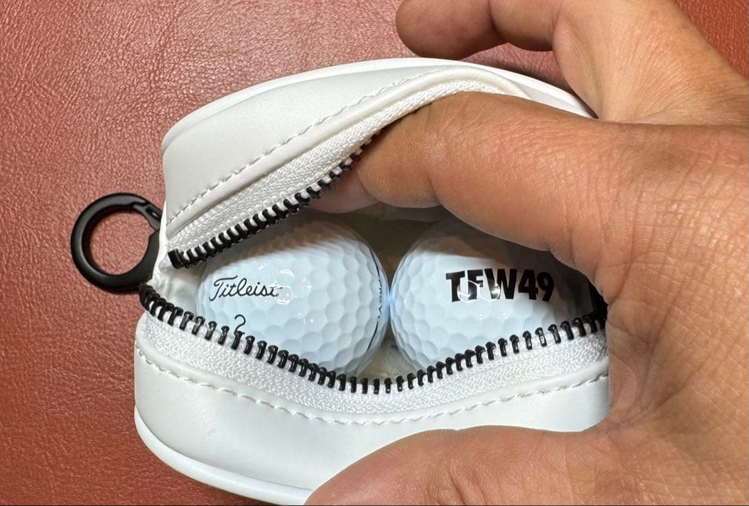 TFW49 シンセティックレザー ボールケース　(ホワイト)