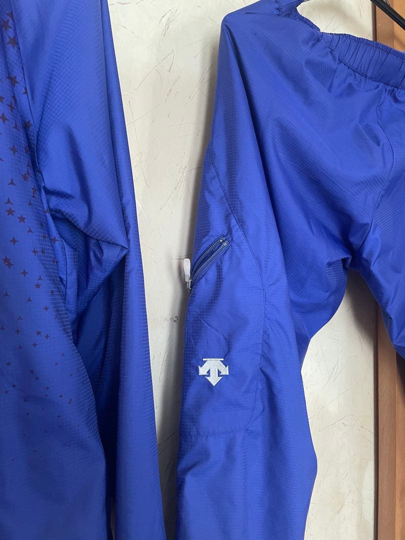 オガサカウインドブレーカー青美品