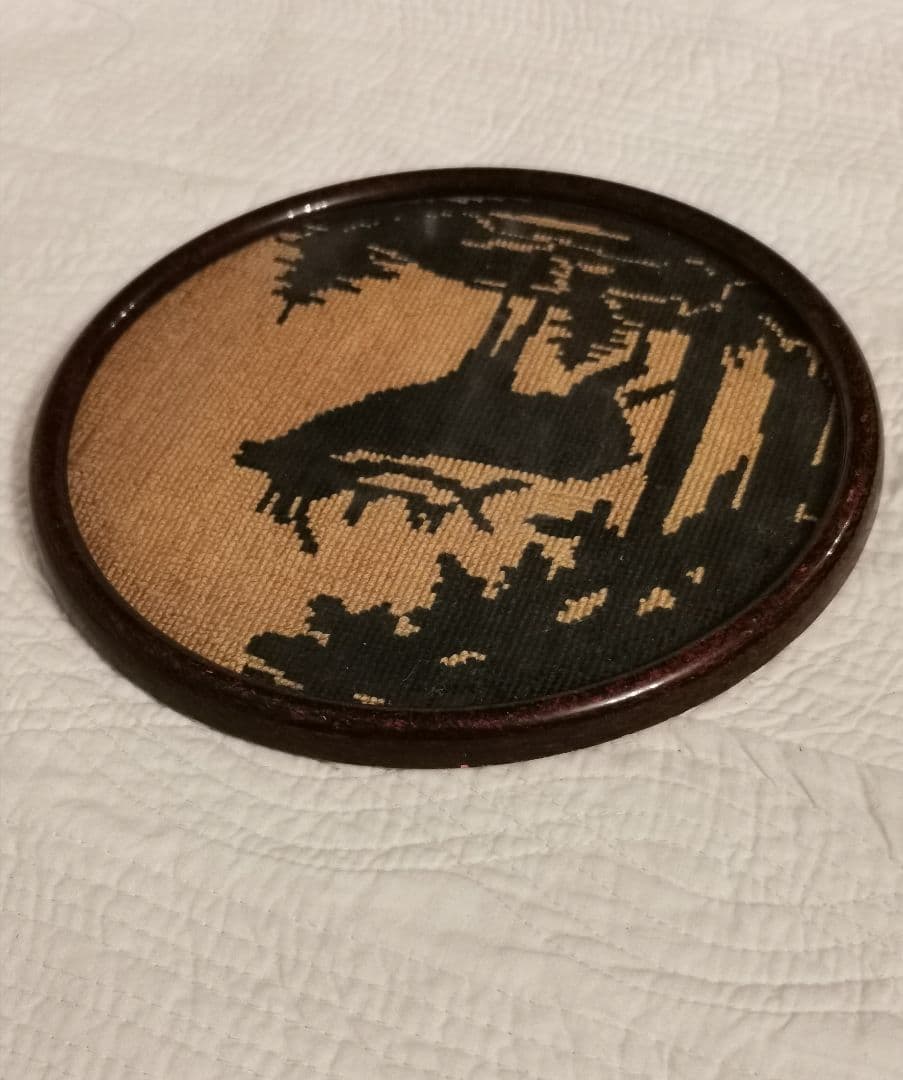 アンティーク ツヴィスト刺繍 樅の森林とトナカイ マホガニー/ウォールナット額