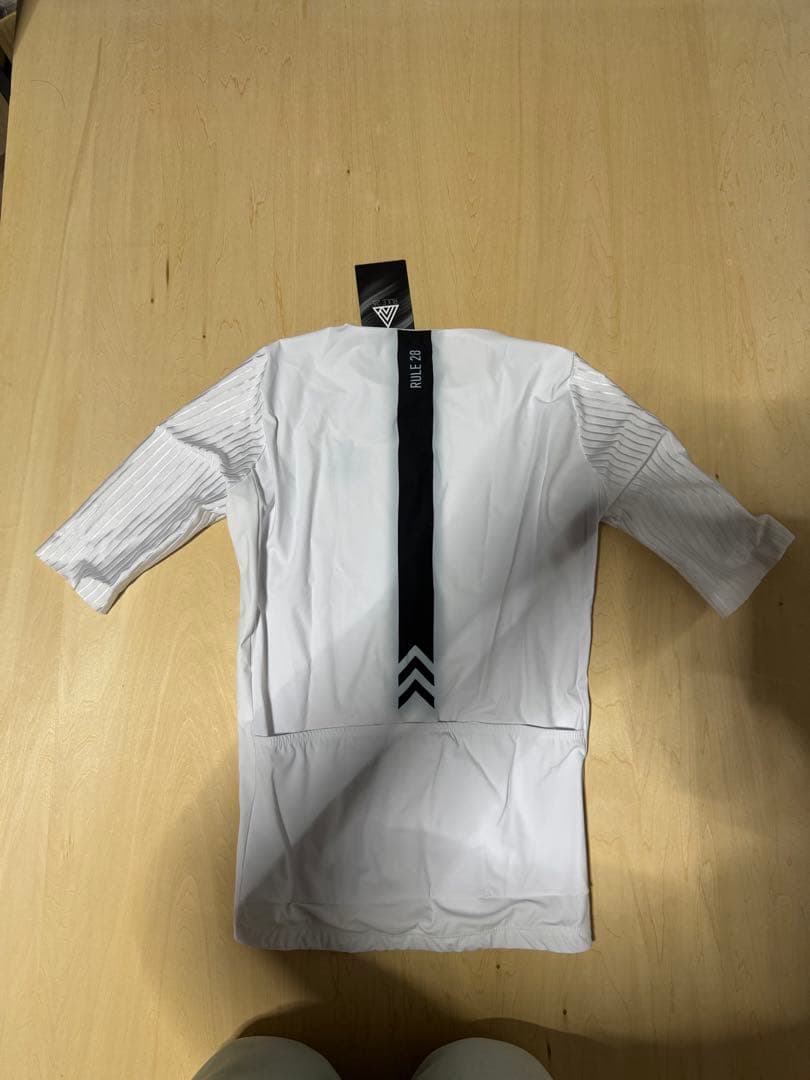 【新品未使用(プリントにじみあり)】 Rule 28 aero jersey M