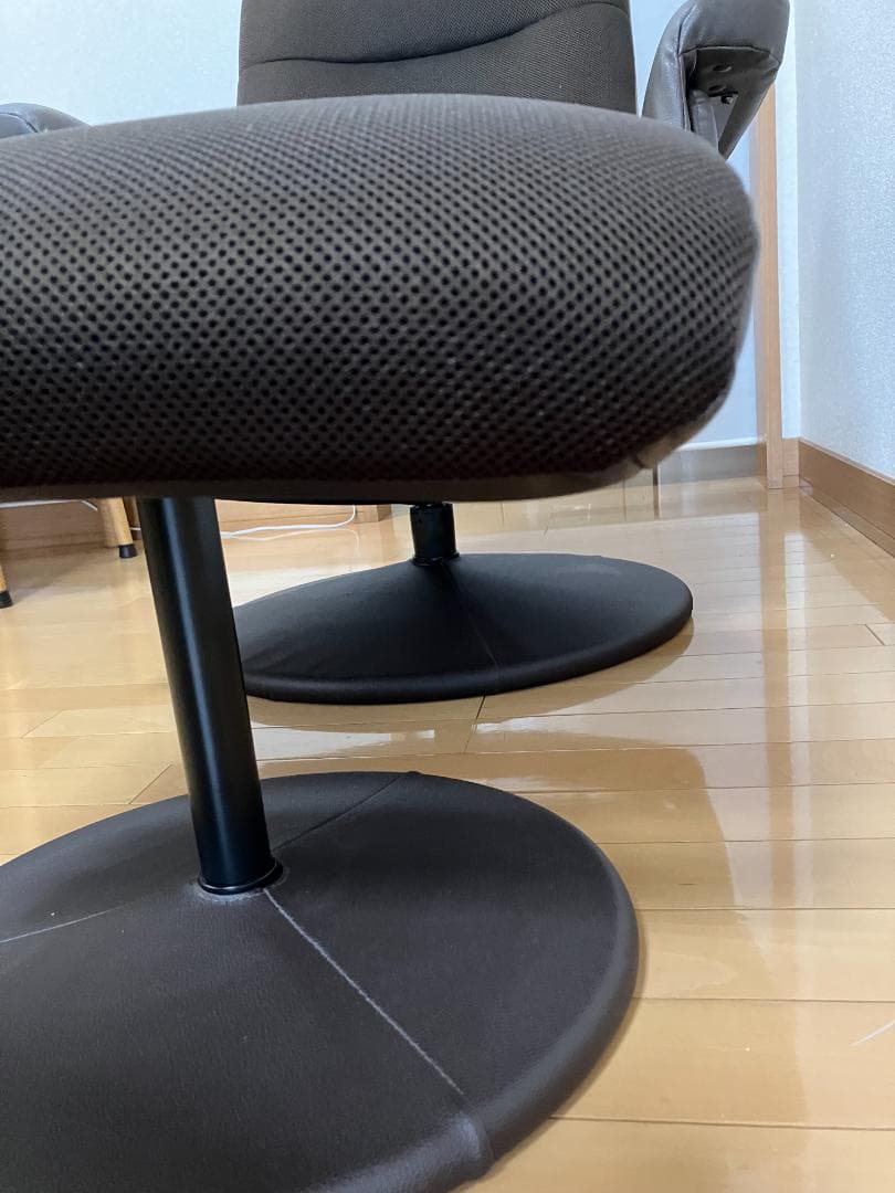 ニトリ パーソナルチェア Dメッシュ オットマン付き