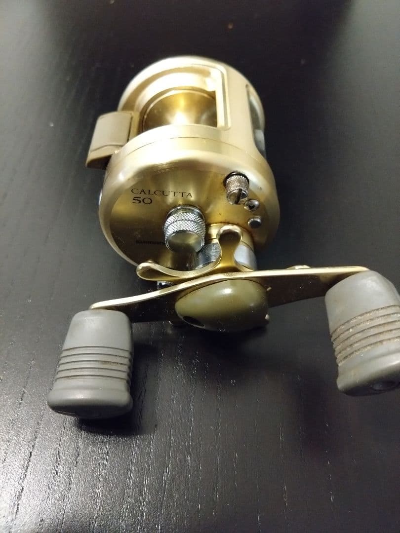CALCUTTA 50 ゴールド ベイトリール