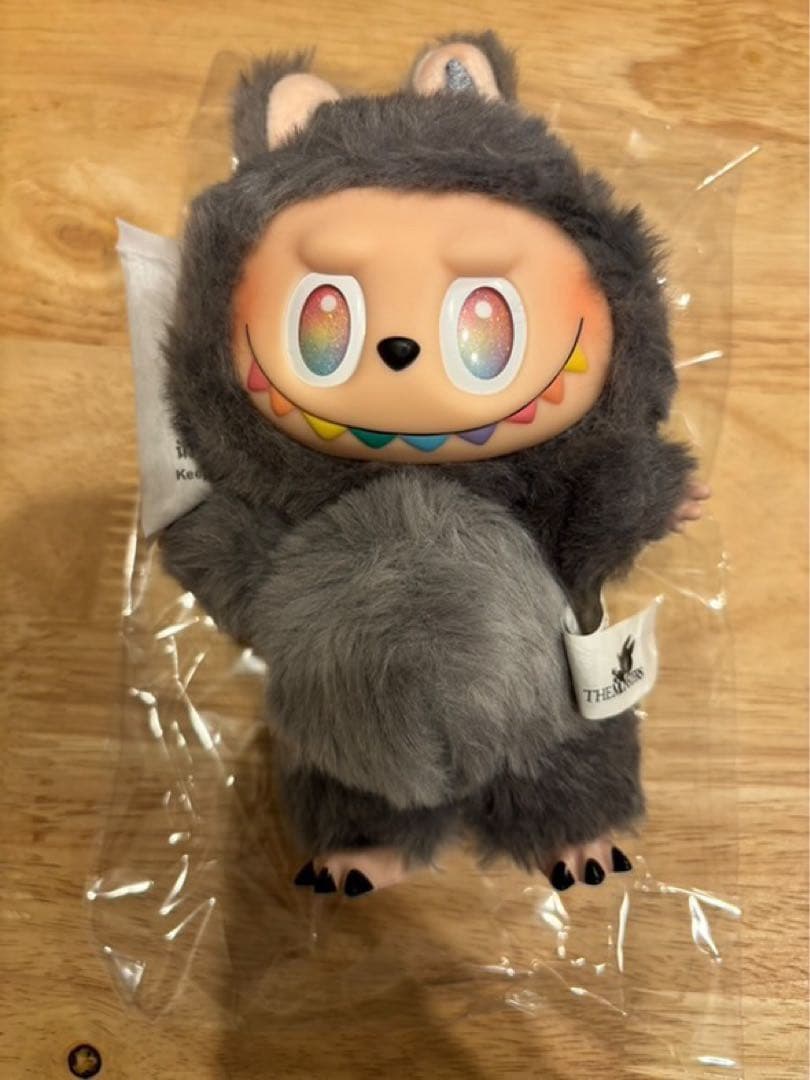 R*e様 エナジーラブブ Labubu エナジー シークレット 黒 翌日発送