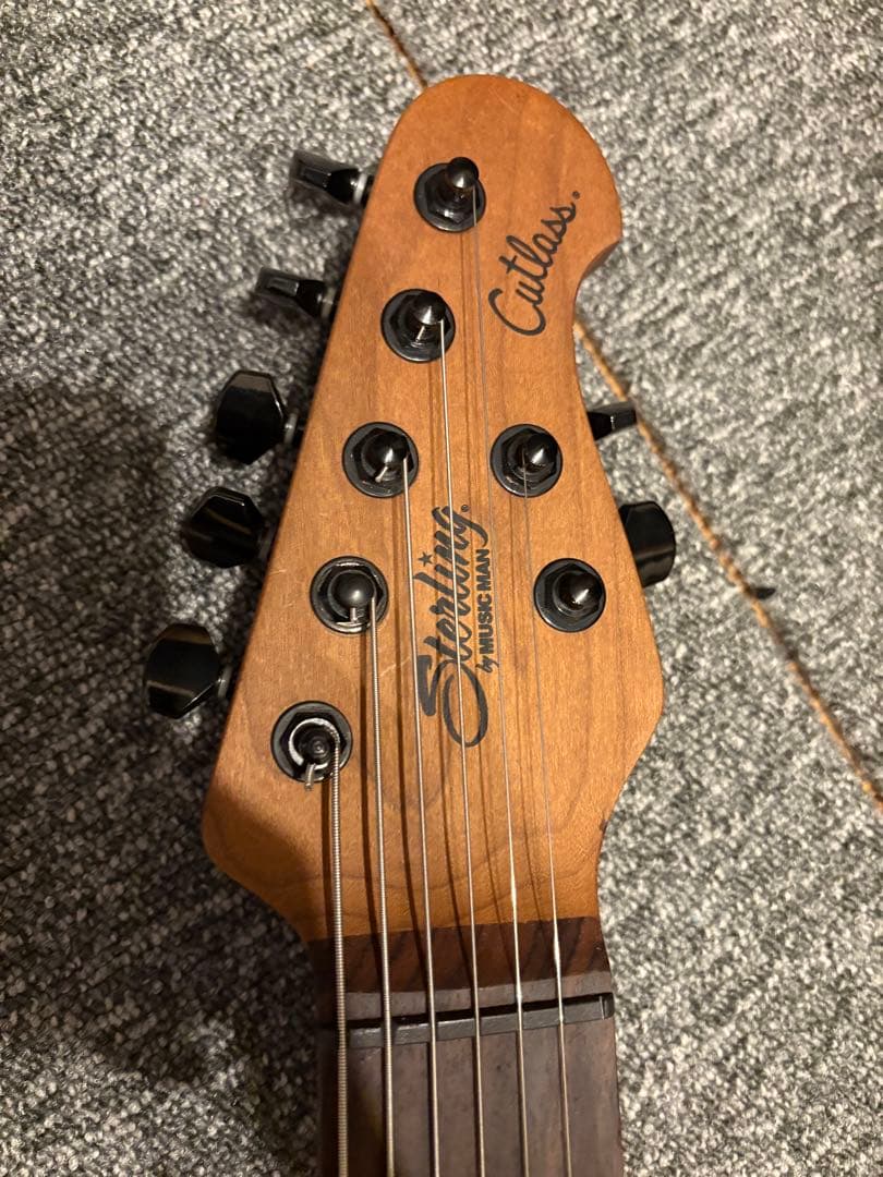 Sterling by musicman Richardson7 7弦ギター