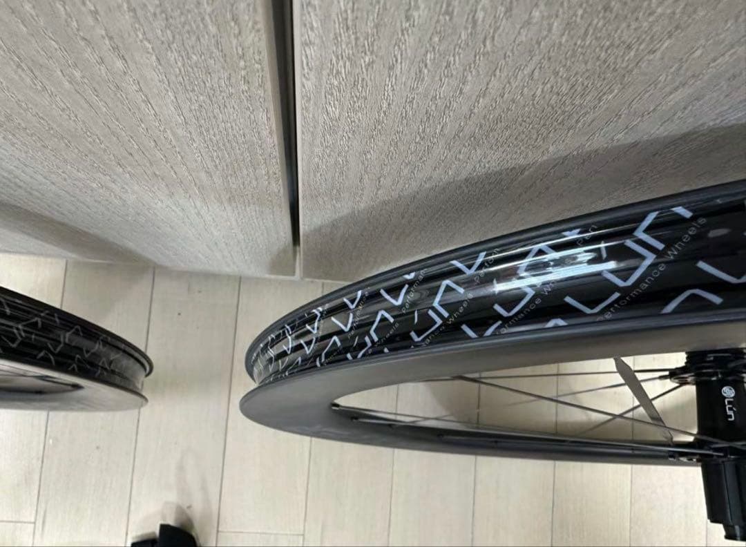 LUN HYPER D45 gen3 カーボンホイールセット　ディスクブレーキ